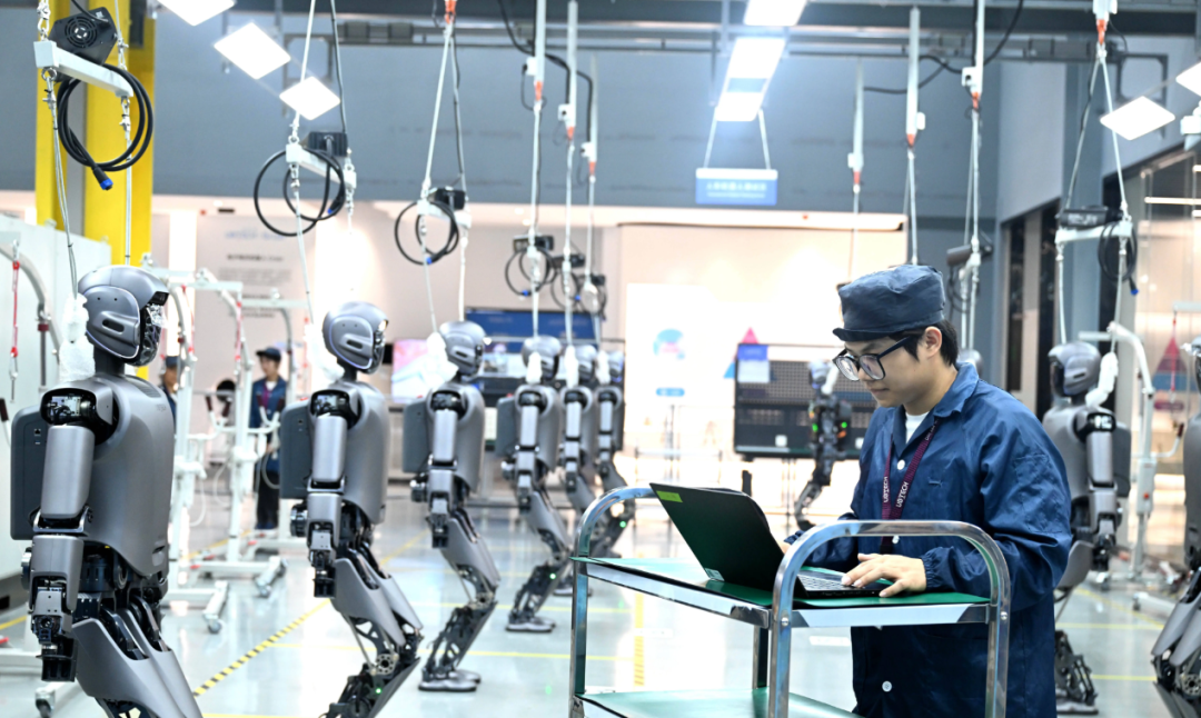 Arrive in Shanghai → West Lake and an exclusive AI robotics visit